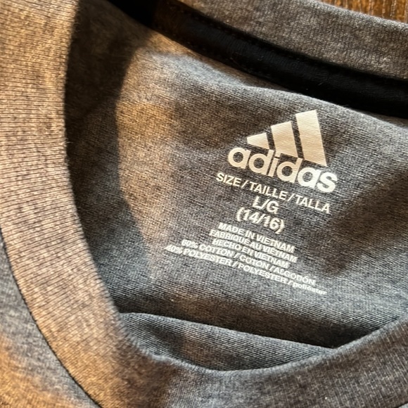 Boys Adidas Tee - Picture 3 of 4